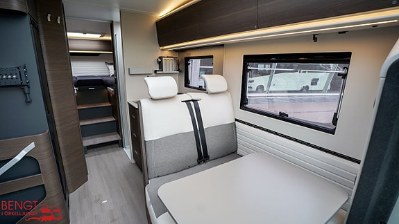 Adria Coral SUPREME 670 SL - Fiat MultiJet3 140HP (103kW) HD 43H 8 of 21