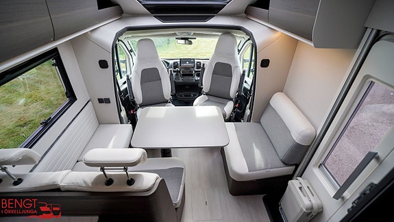 Adria Coral SUPREME 670 SL - Fiat MultiJet3 140HP (103kW) HD 43H 6 of 21