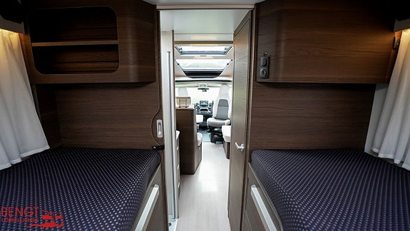 Adria Coral SUPREME 670 SL - Fiat MultiJet3 140HP (103kW) HD 43H 16 of 21