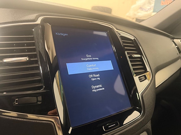 Volvo XC90 29 of 30