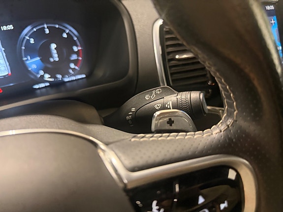 Volvo XC90 22 of 30
