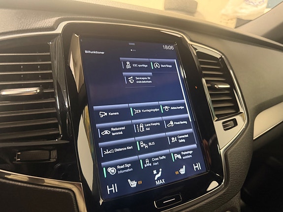 Volvo XC90 28 of 30