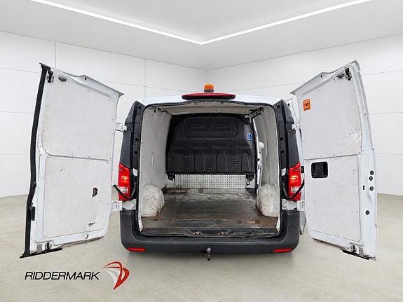 Mercedes-Benz Vito 111 14 of 30