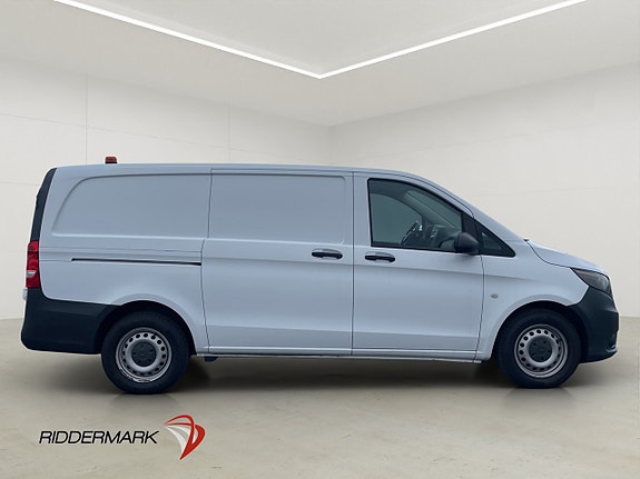 Mercedes-Benz Vito 111 2 of 30