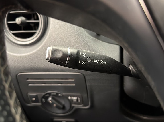 Mercedes-Benz Vito 111 19 of 30