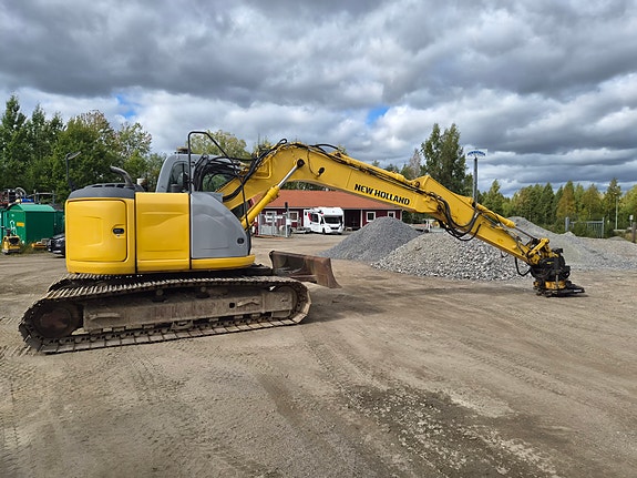 New Holland Kobelco E135 Sr Engcon m grip. 3 of 6