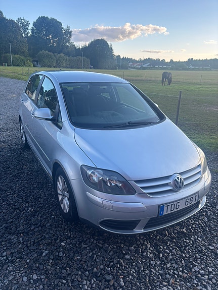 Volkswagen Golf Plus 2 of 5