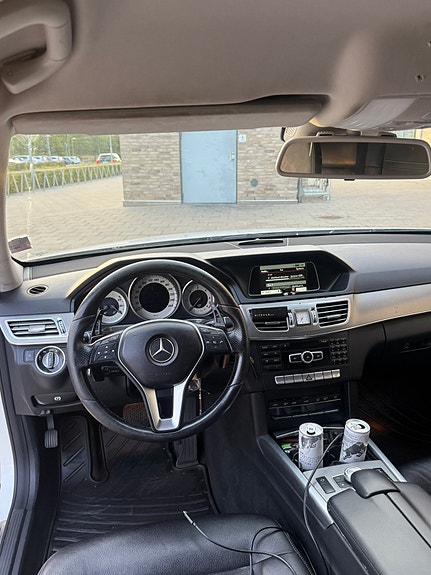 Mercedes-Benz E250 2 of 7