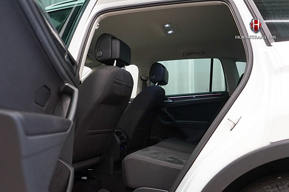 Volkswagen Tiguan 11 of 25