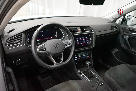Volkswagen Tiguan 9 of 25