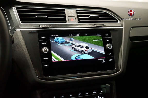 Volkswagen Tiguan 19 of 25