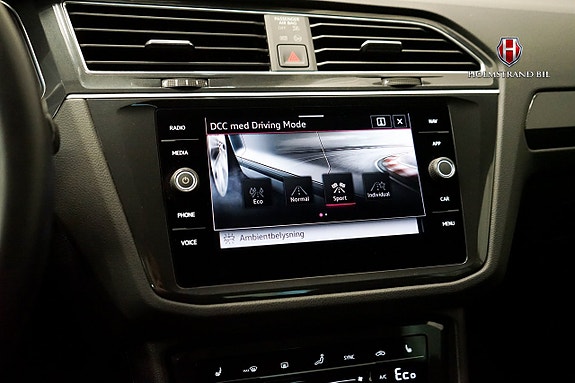 Volkswagen Tiguan 16 of 25