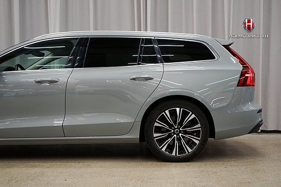 Volvo V60 8 of 24
