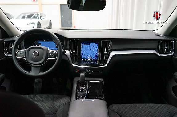 Volvo V60 13 of 24