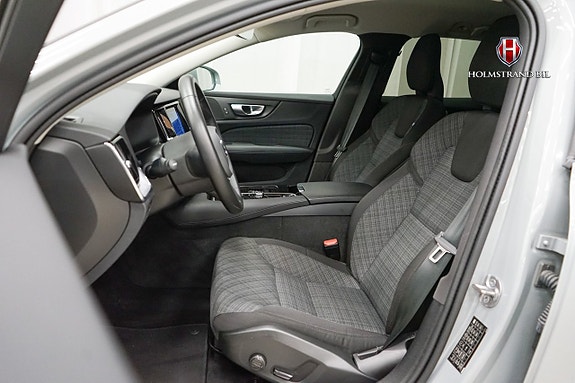 Volvo V60 10 of 24