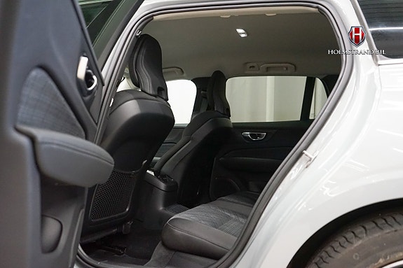 Volvo V60 11 of 24