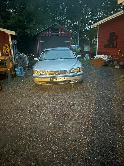 Volvo V70 10 of 10
