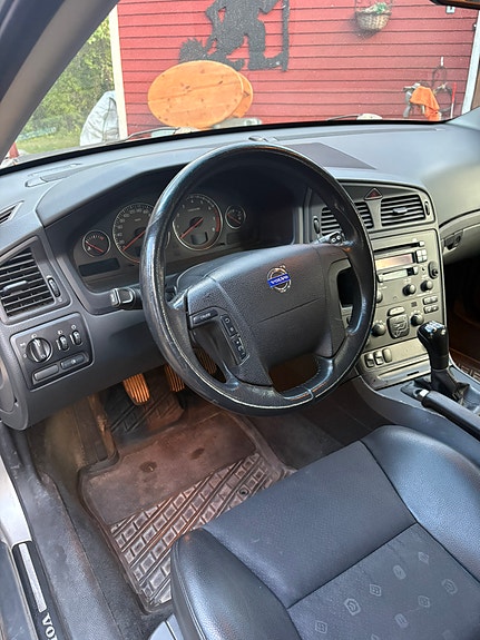 Volvo V70 7 of 10