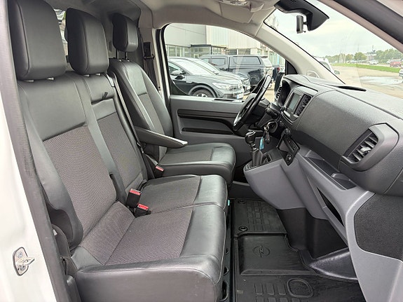 Opel Vivaro 7 of 15