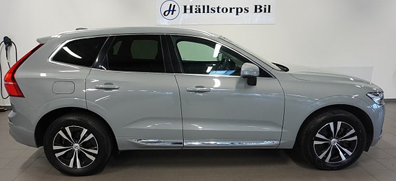 Volvo XC60 2 of 24