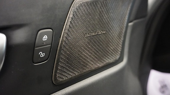 Volvo XC60 15 of 24