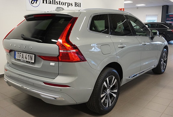 Volvo XC60 3 of 24