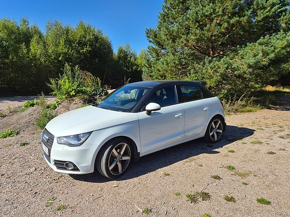 Audi A1 2 of 5