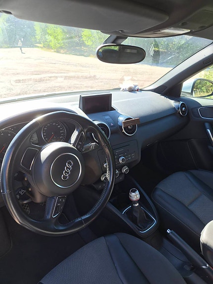Audi A1 4 of 5