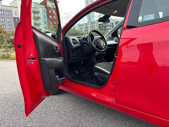 Toyota Aygo 5 of 7