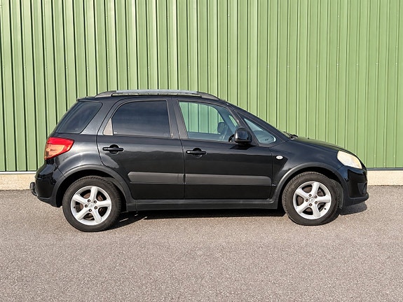 Suzuki SX4 6 of 15