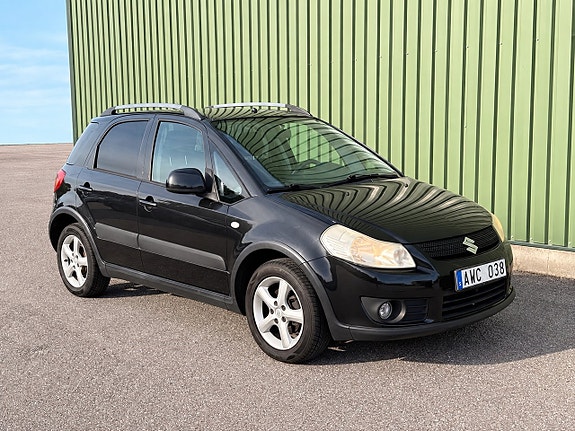 Suzuki SX4 3 of 15