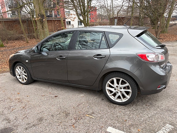 Mazda 3 2 of 4