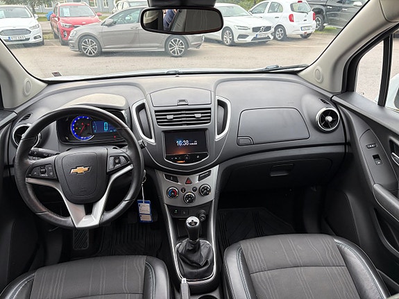 Chevrolet Trax 7 of 16