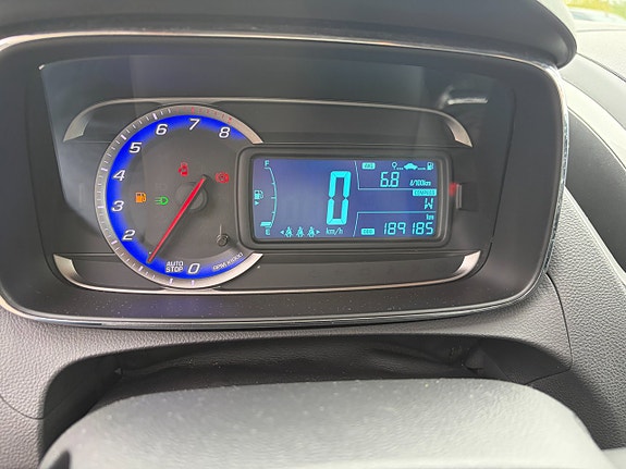 Chevrolet Trax 13 of 16