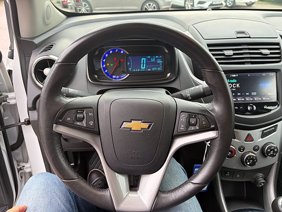 Chevrolet Trax 14 of 16