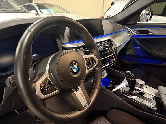 BMW 530e 11 of 18