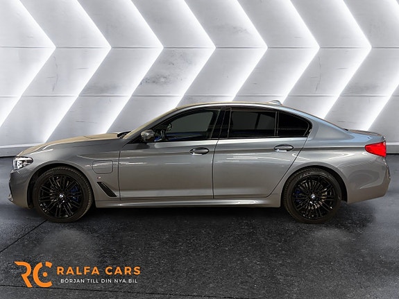 BMW 530e 3 of 18