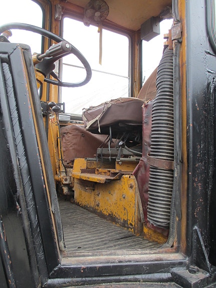 Cat 920 3 of 5