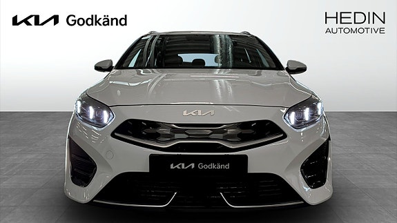 Kia Ceed 2 of 19