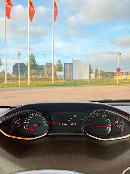 Peugeot 308 5 of 6