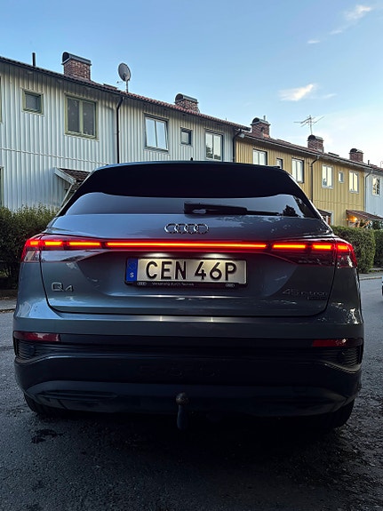 Audi Q4 e-tron 2 of 19