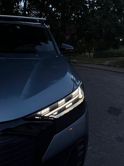 Audi Q4 e-tron 3 of 19