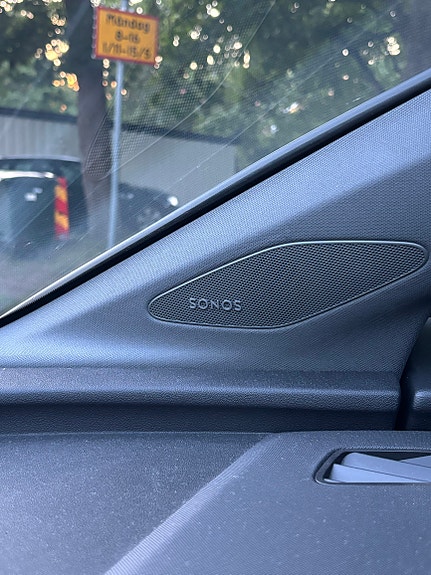 Audi Q4 e-tron 8 of 19