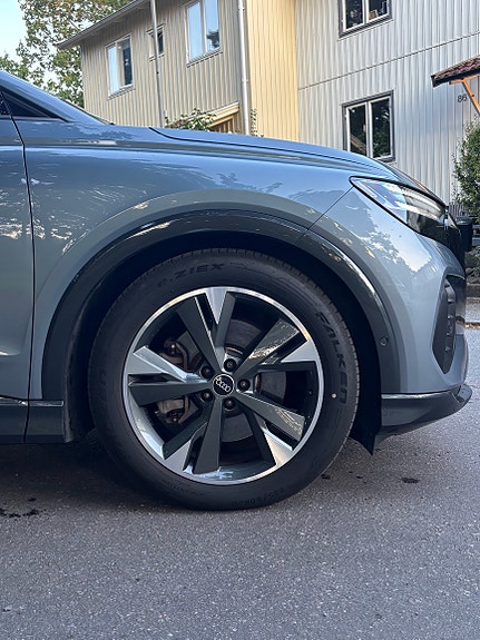 Audi Q4 e-tron 5 of 19