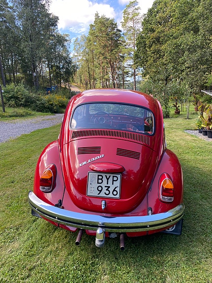 Volkswagen 1300 3 of 9