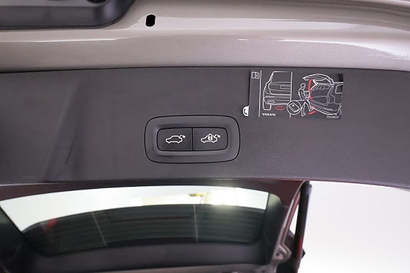 Volvo XC40 21 of 23