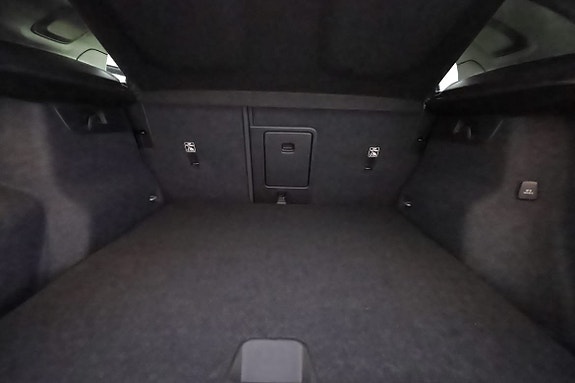 Volvo XC40 19 of 23