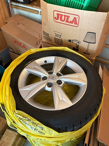 Toyota C-HR 15 of 15