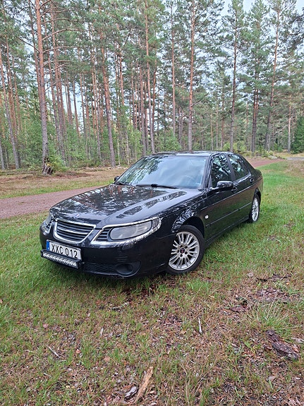 Saab 9-5 2 of 7