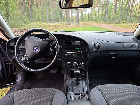 Saab 9-5 5 of 7